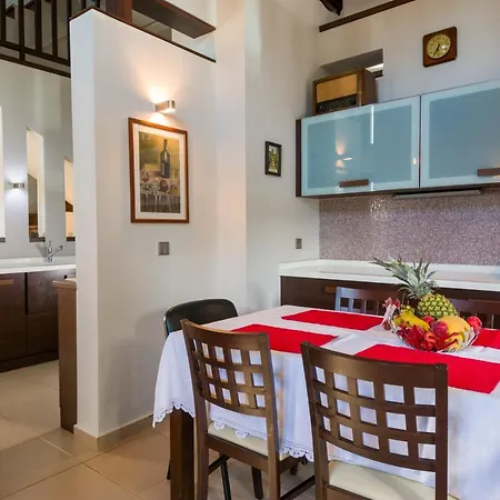 Вилла La Casa Di Pietra Агиос-Николаос